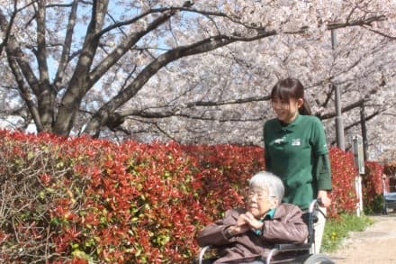 アースサポートクオリア東浦和 日給制アルバイトの求人情報