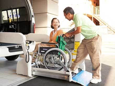 ニチイホーム稲城 【送迎・営繕スタッフ】の求人情報