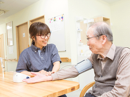 ホップス下鳥羽デイサービス 生活相談員・正社員の求人情報